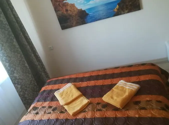 Affittacamere Couple Getaway To A Freshly Renovated