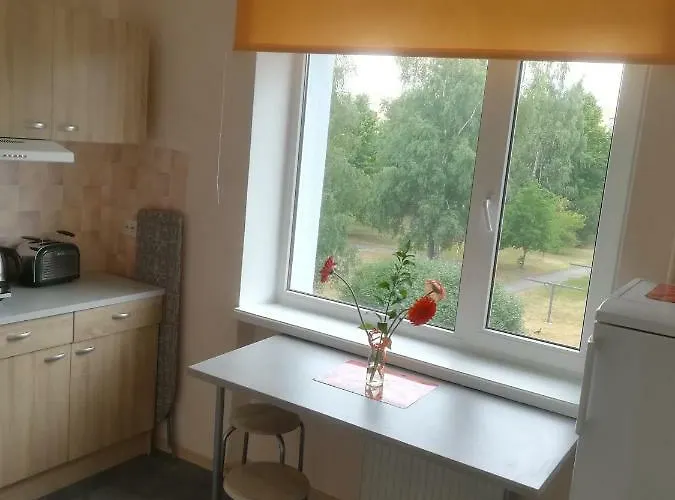 Couple Getaway To A Freshly Renovated