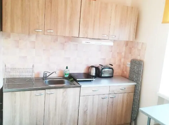 Couple Getaway To A Freshly Renovated Affittacamere *