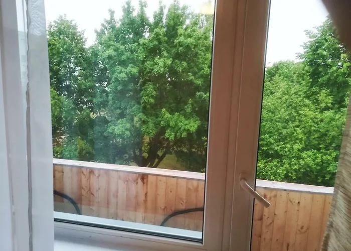 Couple Getaway To A Freshly Renovated